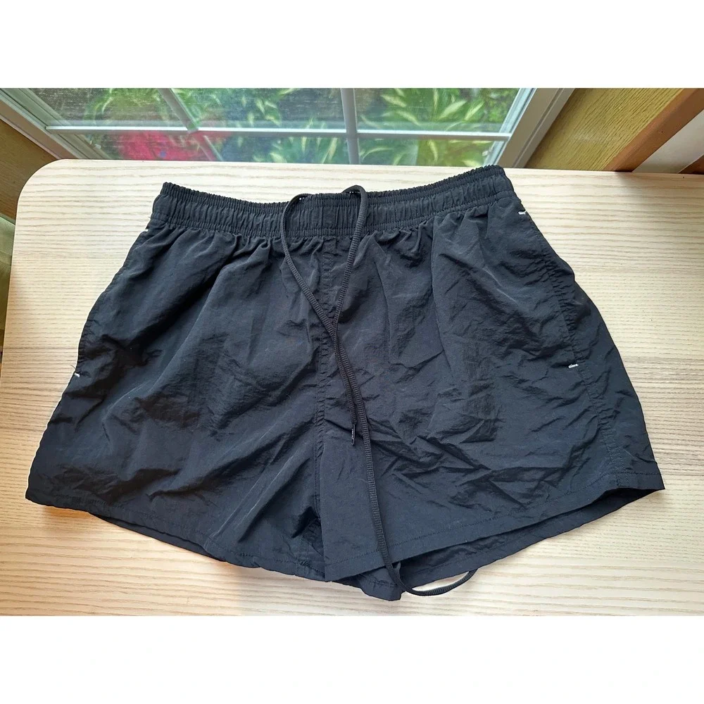Uzzi vintage Womens Black Nylon Athletic Shorts Mesh Lined Drawstring Medium‎